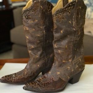 Women’s Cowboy Boots, Python,size 9